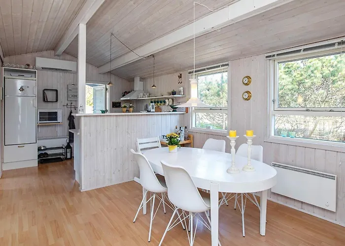 Ferienhaus Bright Coastal Retreat In Vorupor-by Traum *
